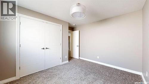 1633 Maple Rose Crescent N, Regina, SK 