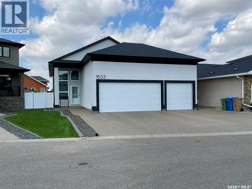 1633 Maple Rose Crescent N, Regina, SK 