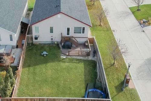 112 Southside Dr, Winnipeg, MB 
