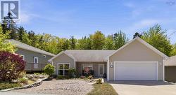32 Roundhouse Drive Bridgewater, NS B4V 9A9