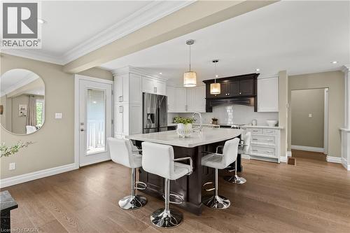 404 Hamilton Drive, Ancaster, ON 
