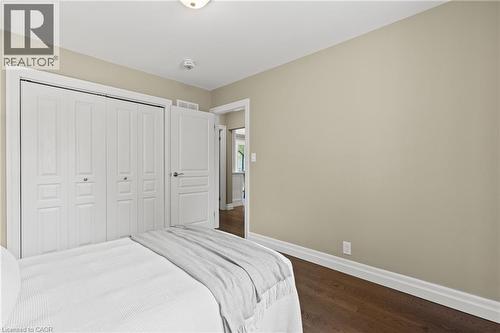 404 Hamilton Drive, Ancaster, ON 