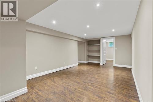 404 Hamilton Drive, Ancaster, ON 