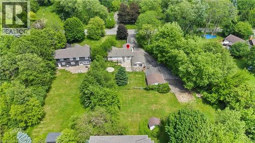 404 Hamilton Drive, Ancaster, ON 