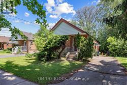 729 PHARMACY AVENUE Toronto, ON M1L 3J4