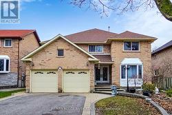 45 ROTHERGLEN ROAD N Ajax, ON L1T 1S8