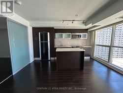 1019 - 386 YONGE STREET Toronto, ON M5B 0A5