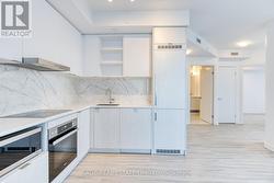 6208 - 55 COOPER STREET Toronto, ON M5E 0G1