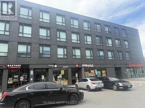 302 - 1800 SIMCOE STREET N  Oshawa, ON L1G 0C2