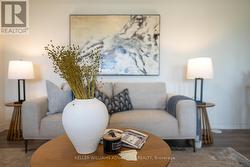 73 CLEANSIDE ROAD Toronto, ON M1L 0J4