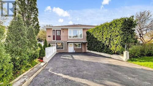 15 GAINSBOROUGH ROAD  Brampton, ON L6S 1X2