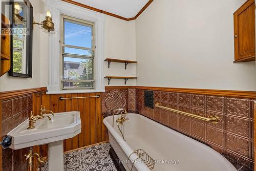 537 Gilmour Street, Ottawa, ON 