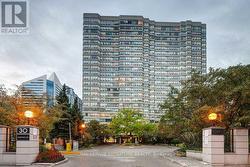 2001 - 30 GREENFIELD AVENUE Toronto, ON M2N 6N3