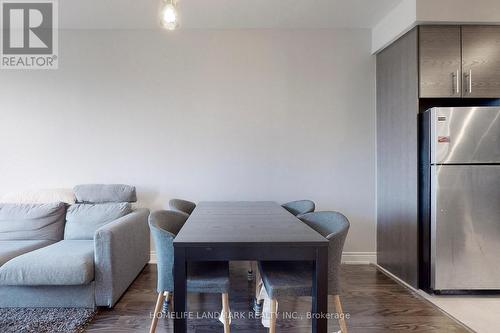 810 - 325 South Park Road, Markham, ON 
