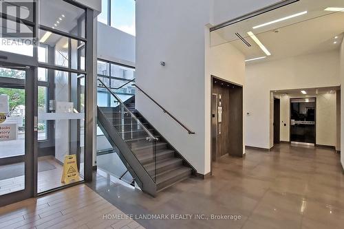 810 - 325 South Park Road, Markham, ON 