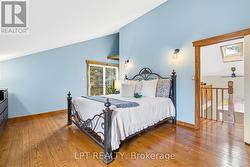 Family Room - 