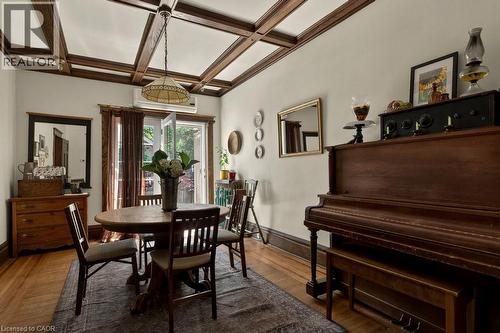 111 Spadina Avenue, Hamilton, ON 