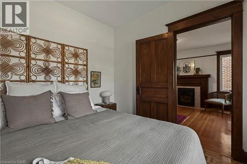 48 Longwood Road N, Hamilton, ON 