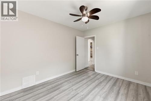 Primary bedroom - 97 Tragina Avenue S, Hamilton, ON 