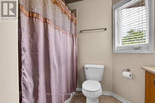 39 Strathaven Private, Ottawa, ON 