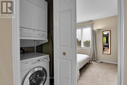 Convenient 2nd floor laundry. - 39 Strathaven Private, Ottawa, ON 