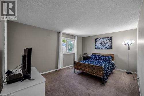 732 Bennett Crescent, Oshawa, ON - Indoor Photo Showing Bedroom