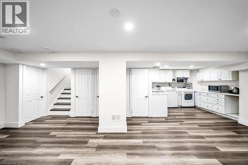 732 Bennett Crescent, Oshawa, ON - Indoor Photo Showing Kitchen