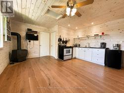 Apartment - Kitchen - 