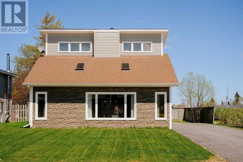 7 Wright Crescent, Gander, NL 