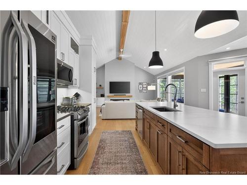 88 Woodmere Dr, Upper Kingsclear, NB 