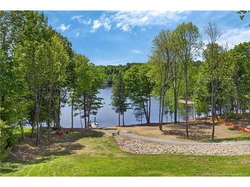 88 Woodmere Dr, Upper Kingsclear, NB 