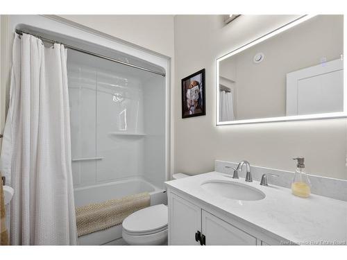 88 Woodmere Dr, Upper Kingsclear, NB 