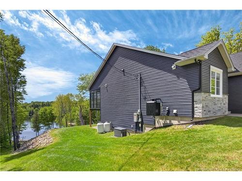 88 Woodmere Dr, Upper Kingsclear, NB 
