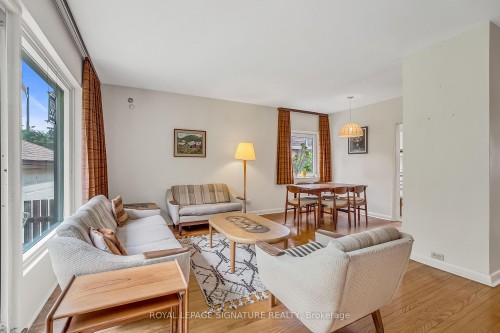 34 Addison Crescent, Toronto, ON 