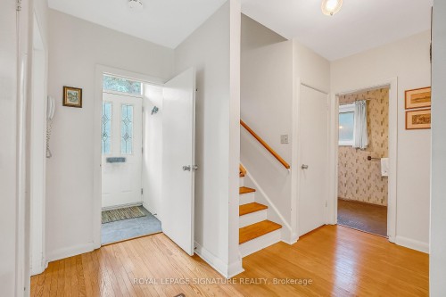 34 Addison Crescent, Toronto, ON 