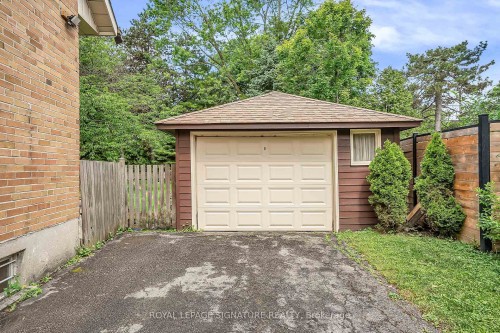 34 Addison Crescent, Toronto, ON 