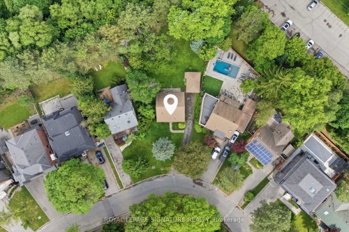 34 Addison Crescent, Toronto, ON 