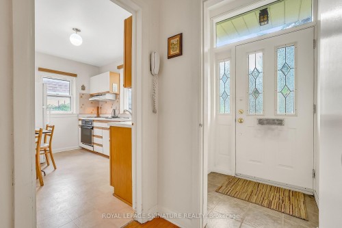 34 Addison Crescent, Toronto, ON 
