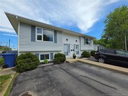 690-692 Grange AVE  Bathurst, NB E2A 4V5