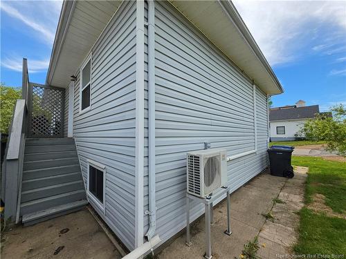 690-692 Grange Ave, Bathurst, NB 