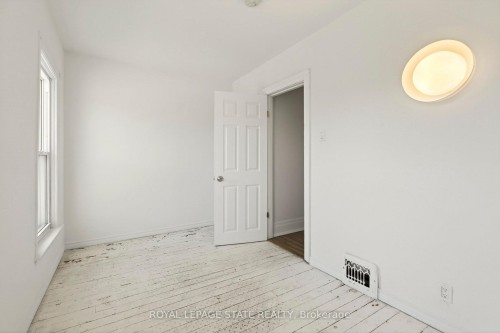 34 Edward Street, Hamilton, ON 
