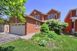 11 Zucchet Court  Vaughan, ON L4L 7M5