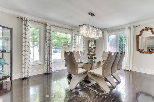 646 Brooker Ridge, Newmarket, ON 