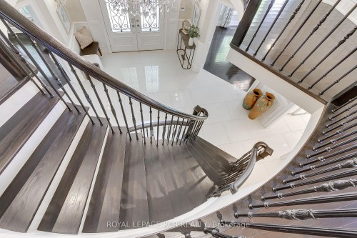 646 Brooker Ridge, Newmarket, ON 