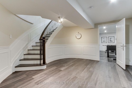 646 Brooker Ridge, Newmarket, ON 