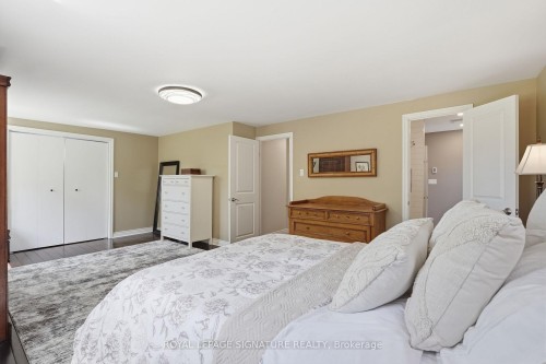 48 Tower Drive, Toronto, ON - Indoor Photo Showing Bedroom