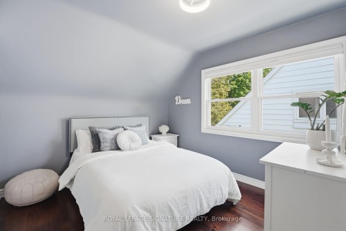 48 Tower Drive, Toronto, ON - Indoor Photo Showing Bedroom
