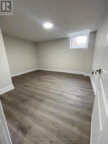 5522 Fleur-De-Lis Court, Mississauga, ON 