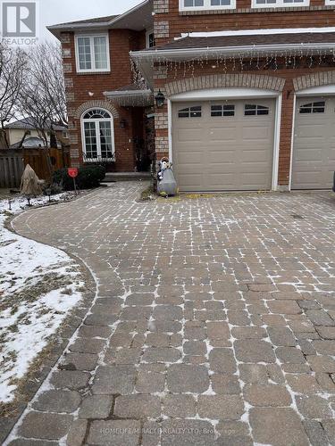 5522 Fleur-De-Lis Court, Mississauga, ON 
