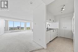 Convenient layout for entertaining. - 